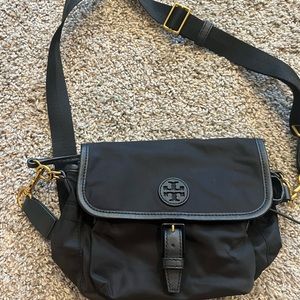 Tory Burch Crossbody Nylon Camera Bag — like new only worn twice